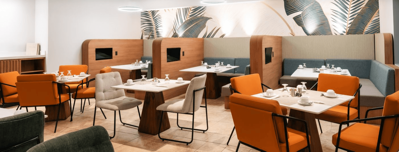Kitchen & Bar at Courtyard Bridgetown