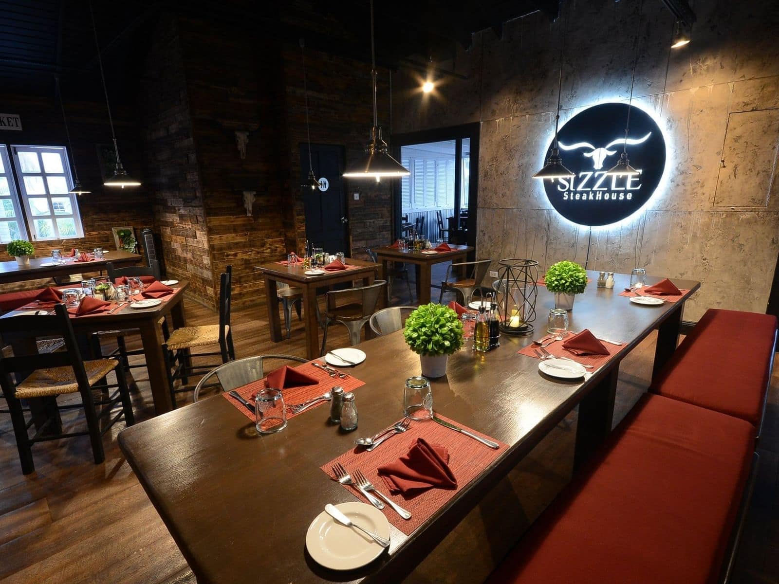 Sizzle Steakhouse