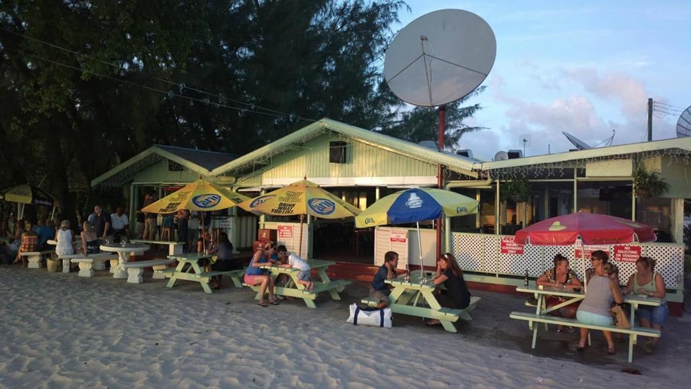 Surfside Bar & Restaurant